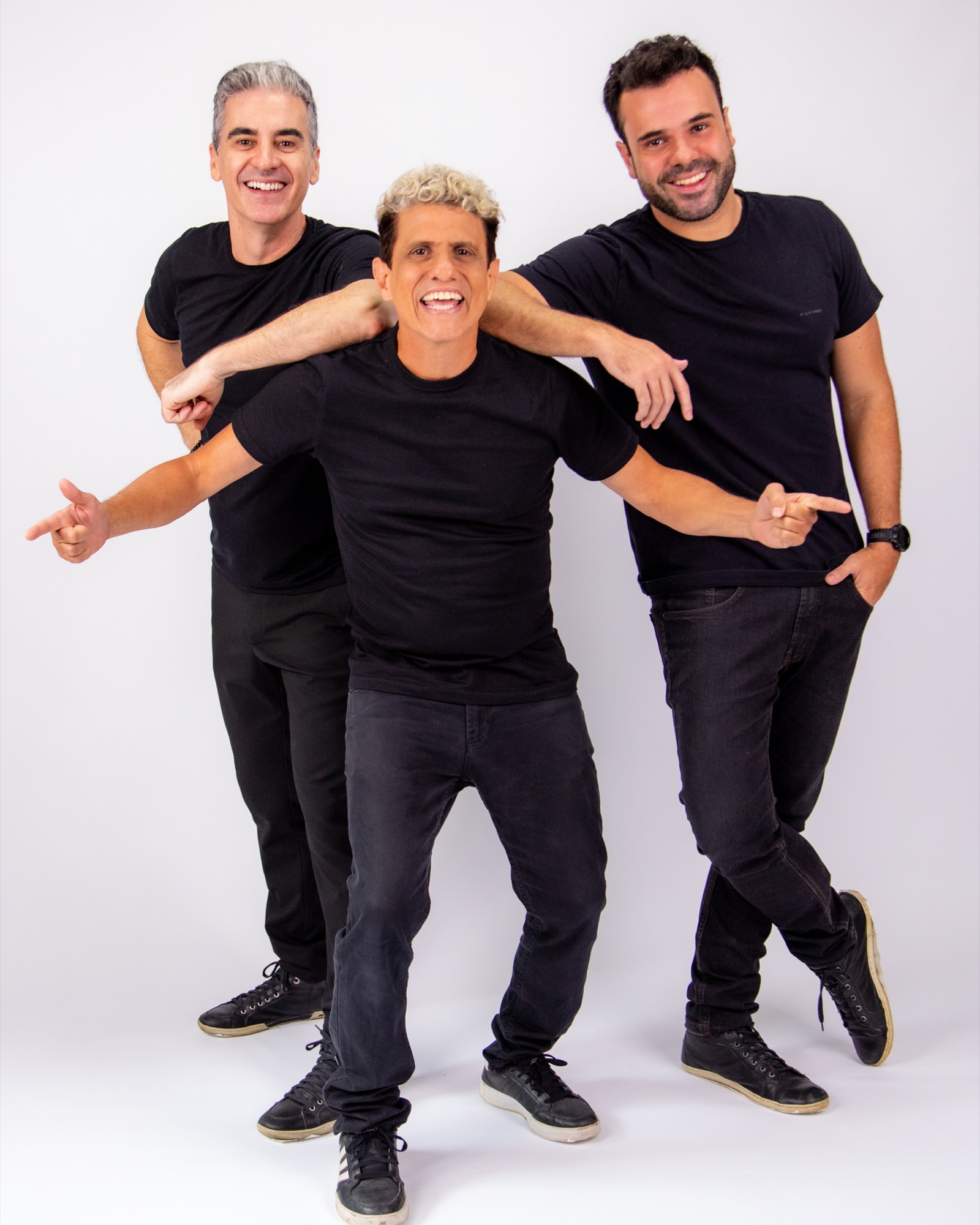 O elenco do Embrulha Pra Viagem
